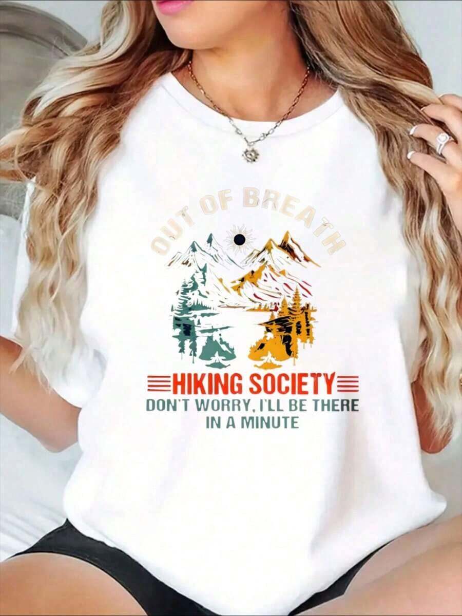 Camiseta Gráfica "Out Of Breath Hiking Society Don't Worry I'll Be There In A Minute" para Aventura en la Montaña, Explorador al Aire Libre, Amante de la Naturaleza - Estilo Vintage Urbano Unisex, Camiseta de Manga Corta de Algodón Suelto con Cuello Redondo, 100% Algodón - Blanco - Ver 1