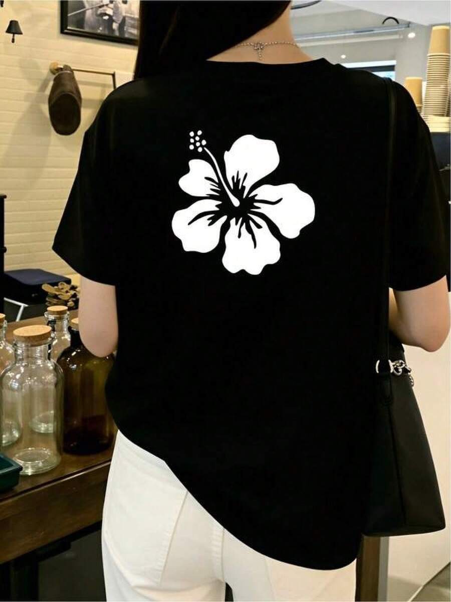 New 2026 Camisetas Para Mujer,Camiseta básica negra elegante estampado flor hibisco casual moderna cómoda ideal para verano todas las edades disponible en diversas tallas color negro categoría moda trending - Negro - Ver 1