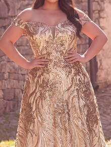 Plus Size Elegant Off-Shoulder Sequin Mesh Prom Dress - Champagne - View 5