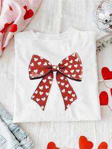 Camiseta de manga corta con estampados divertidos y cómodos, adornada con motivos en forma de corazón y patrones de letras estilo caricatura con mariposas. Esta camiseta para mujer es adecuada para diversas ocasiones, como regalo para el Día de San Valentín, cumpleaños, festivales de música, uso casual, versátil y cómoda para vacaciones en la playa, sencilla y a la moda, ideal para el uso diario de mujeres y niñas. -alta calidad - Blanco - Ver 1