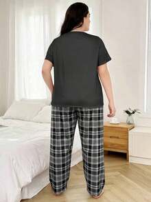 Conjunto de pijama de top de manga corta con cuello redondo y pantalón largo con estampado de corazón a cuadros, talla grande.Detalles acogedores y elegantes, ropa de otoño e invierno - Multicolor 3 - Ver 2