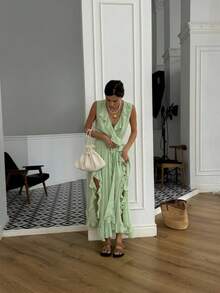 Vestido largo estilo bohemio sin mangas con escote en V profundo y volantes, dobladillo asimétrico, corte en A. - verde menta - Ver 2