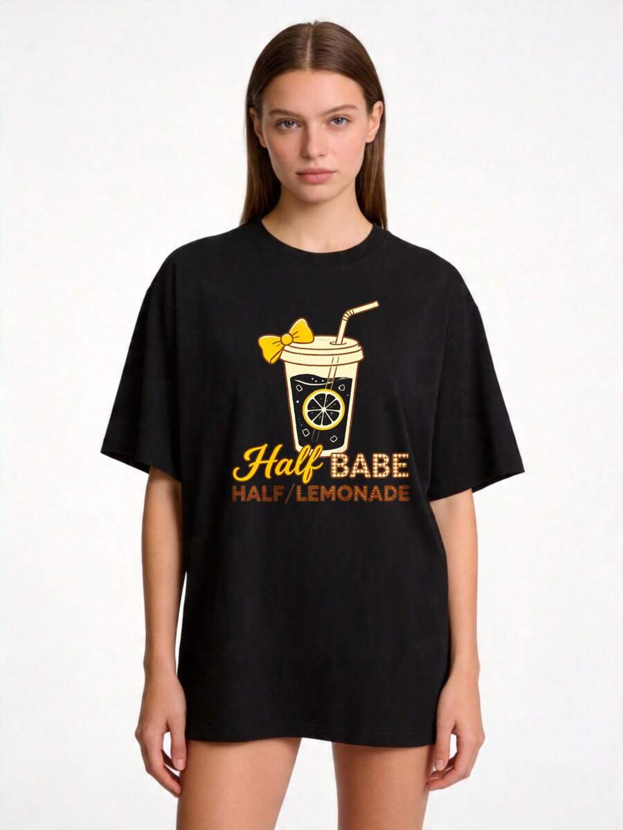 Women's T-Shirt, Casual Summer Crew Neck Tee, Sizes S-2XL, 100% Pure White With A Half-Doll, Half-Lemonade Print. Ideal For Family Wear And Couple Outfits. Perfect For Warm Weather. A Great Choice For Mother's Day, Family Gatherings, Or Gifts For Close Friends. - 黑色 - 查看 1