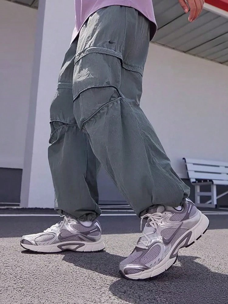 Nike V5 RNR 男士低帮休闲跑步鞋,舒适耐穿,减震耐磨,透气支撑,回弹力强,灰色 - 灰色 - 查看 1