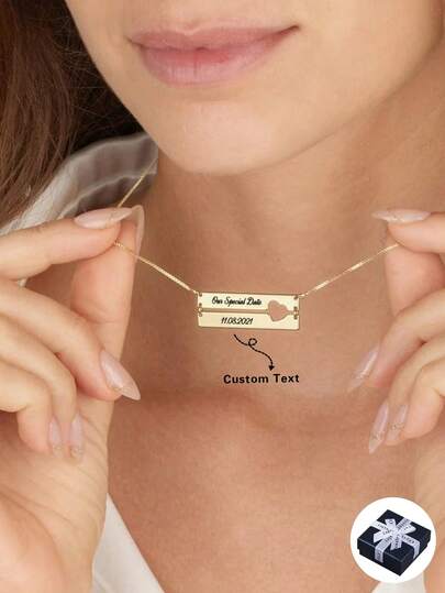 Minimalistischer luxuriöser personalisierter herzförmiger Doppelschicht-Halskette, individuell mit zwei Namen/Datum gravierter Anhänger, mattgoldene Halskette aus rostfreiem Edelstahl, hypoallergen, vielseitiges tägliches Accessoire