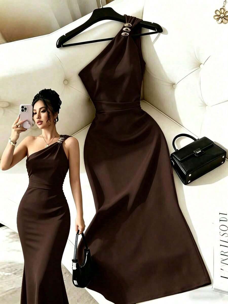 Vestido de verano elegante de mujer con decoración de metal y bajo asimétrico - Marrón - Ver 1