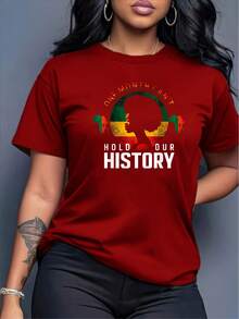 Camiseta de manga corta para mujer con estampado de Juneteenth - "Un mes no puede contener tu historia", cuello redondo casual con elasticidad media, lavable a máquina, disponible en múltiples colores, tallas S-XXL, adecuada para uso diario y festivo, camiseta con estampado vibrante, cómoda y de buen ajuste. - Rojo - Ver 1