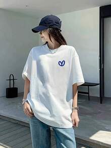 Moda 2026 Para Mujer, Camiseta de Algodón Casual de Calidad, Ropa Diaria Casual Japonesa y Coreana, Tallas Grandes Especiales para Mujer, Extra Ancha y Grande, Estilo Hip-Hop Urbano Coreano, Camiseta Holgada de Color Sólido con Estampado por Transferencia de Calor, Moda Japonesa y Coreana, Top Versátil de Mujer con Hombros Caídos, Jersey de Cuello Redondo, Transpirable para Verano, Efecto Adelgazante para el Trabajo Diario, Color Sólido para Estudiantes y Jóvenes Chicas, Camiseta Casual Blanca de Manga Corta, Camisetas Gráficas, Camiseta Básica Unisex - Blanco - Ver 8