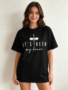 1 pieza Camiseta con estampado gráfico "Fourth Wing" de Comfort Color, manga corta, cuello redondo, top casual para verano y primavera, camiseta para mujer, 180g, 100% algodón. - Negro - Ver 4