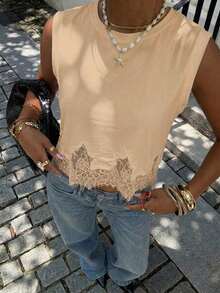 Camiseta de tirantes casual de mujer con cuello redondo y dobladillo de encaje de unicolor - Albaricoque - Ver 6