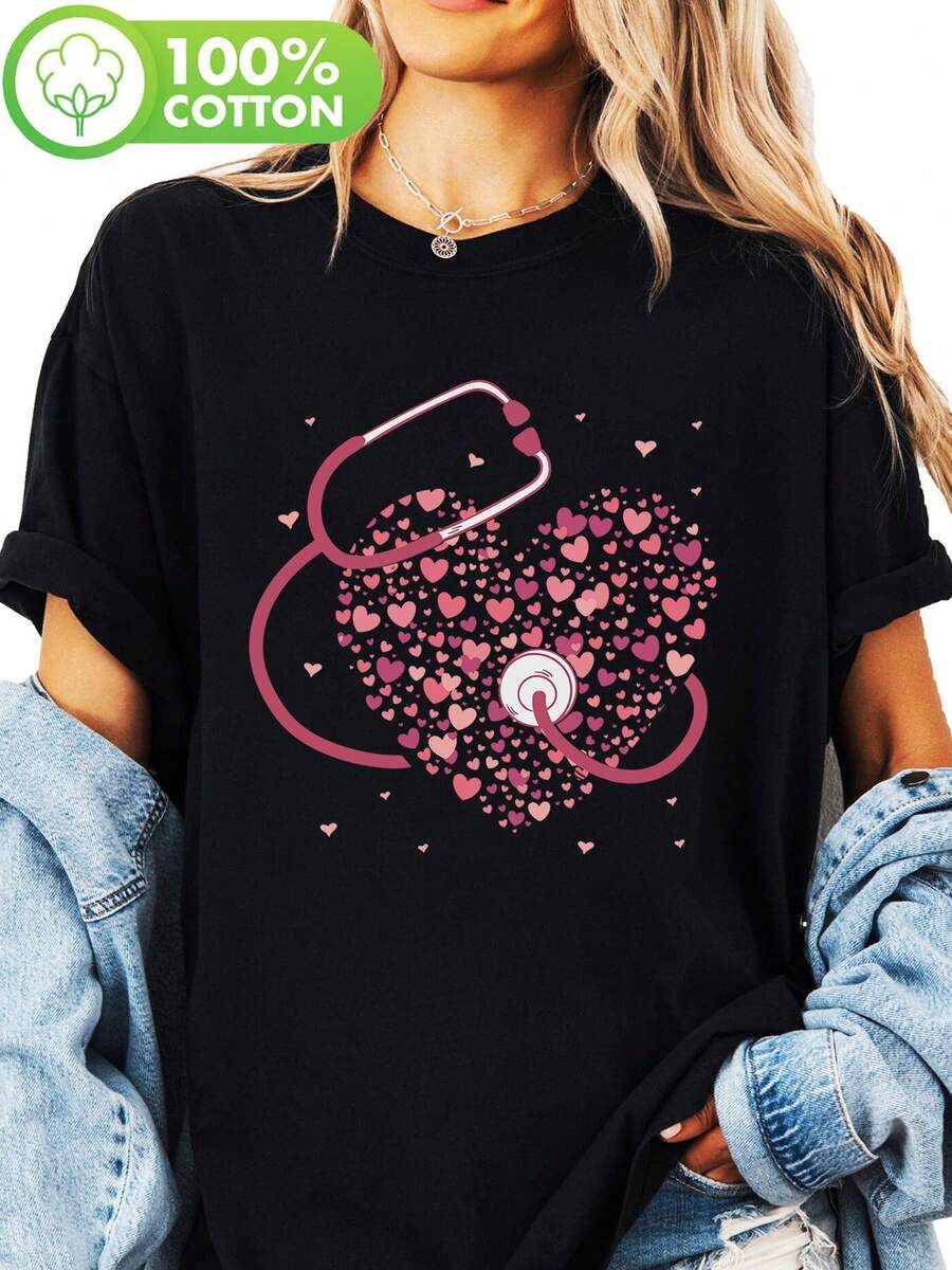 Y-Shaped Directional Stethoscope Surrounded By Large And Small Hearts, Printed T-Shirt With Medical Hospital And Nursing Motifs, Casual Short-Sleeved Round-Neck Top, Women's Clothing For Spring And Summer. Elegant Party Outfit, T-Shirt For Elegant Ladies, Blouses Suitable For Curvy Women, Prom Skirts, Casual Wear. Adorable Animal Print, Fun Letter Print. - 黑色 - 查看 1
