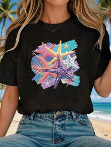 Women's Short-Sleeved T-Shirt With A Round Neck And A Vintage Watercolor Starfish Print. Fresh And Vibrant, It Evokes The Charm Of An Ocean Vacation. Ideal For The Beach, Island Trips, Or Summer Leisure, Creating A Soft And Relaxing Tropical Atmosphere. Printed T-Shirt. - 黑色 - 查看 7