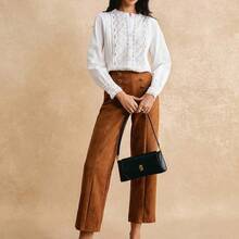 Blusa bordada de manga larga, blusa blanca sólida con parche de encaje, botones delanteros, elegante blusa de manga larga para otoño e invierno, para mujeres, para ir a la escuela, conciertos de country, salir, bodas, trabajo, casual y linda para mujeres - Azul marino - Ver 5