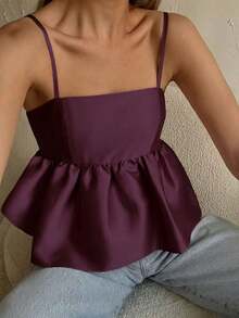 2026 Primavera/Verano Elegante Parte Superior de Tirantes Finos con Cuello Cuadrado y Espalda Descubierta en Color Rosa con Volantes en el Bajo y Conjunto Morado, Ropa de Vacaciones para Mujer, Estilo Callejero, Atuendo de Cumpleaños, Ropa de Crucero, Vestimenta de Vacaciones, Conjunto de Mujer, Ropa de Verano, Moda Primaveral, Atuendo de Concierto - rojo púrpura - Ver 1