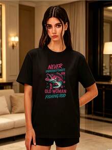 Camiseta Deportiva Casual para  con Ilustración Colorida de Pesca y Texto - Camiseta Elástica de Cuello Redondo, Lavable aáquina, Ajuste Cómodo para Todas las Estaciones, Estilo Divertido y Único. - Negro - Ver 1