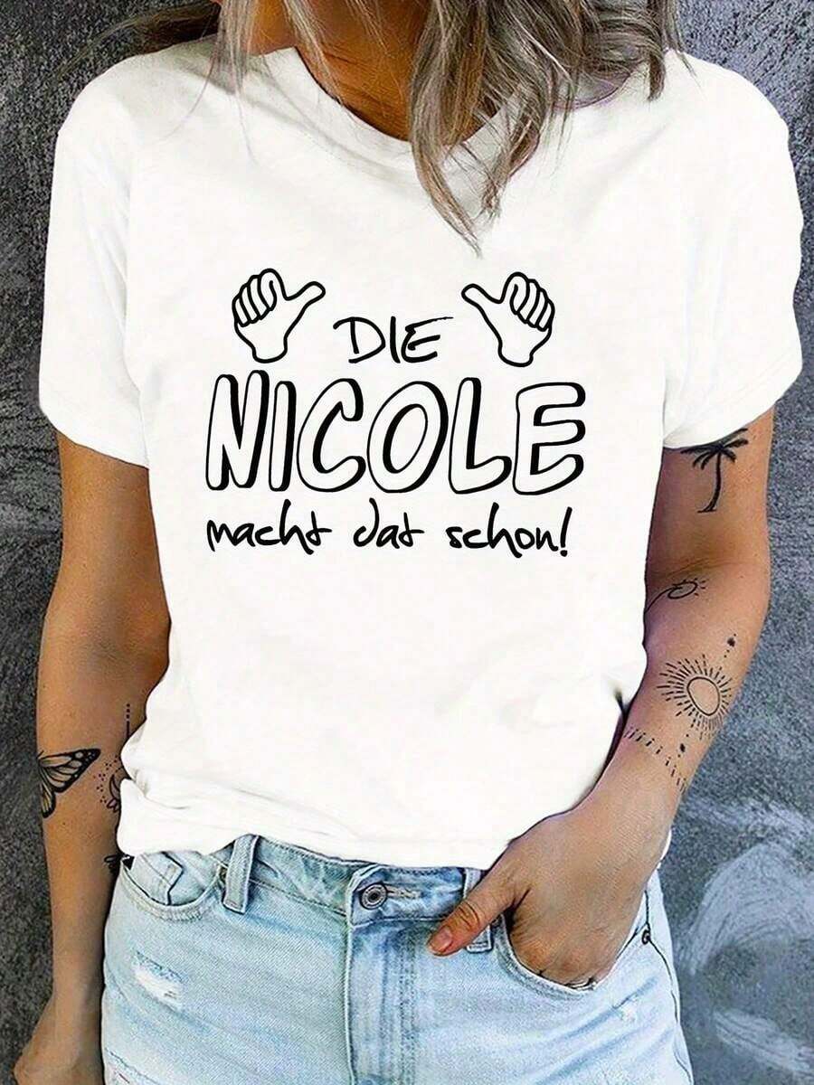 Women's Graphic T-Shirt "She Already Knows How To Do It" By DIE NICOLE - White, Short Sleeve, Crew Neck, Casual Style, With Bold Black Letter Print And Thumbs Up Design, Medium Stretch, Machine Washable, For Spring And Summer, Stylish T-Shirt, Weekend Style, Fun Style, Soft Texture, Eye-Catching T-Shirt, For Women. Women's Blouses > Clothing - 白色 - 查看 1