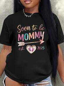 Camiseta de poliéster de manga corta con la palabra "futura mamá" y diseño de flecha de corazón rosa modelo 2026, ligera y cómoda, ideal para anunciar la embarazosidad, para usar en casa o en ocasiones informales.blusas para mujer>ropa - Negro - Ver 7