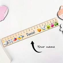 1 pieza Regla de madera personalizable con grabado de nombre, herramienta de medición con diseño lindo, regla personalizada para volver a la escuela, varios diseños con opción de nombre, regla de madera duradera y multifuncional, regalo útil de instrumento matemático para el nuevo período escolar - A - Ver 9