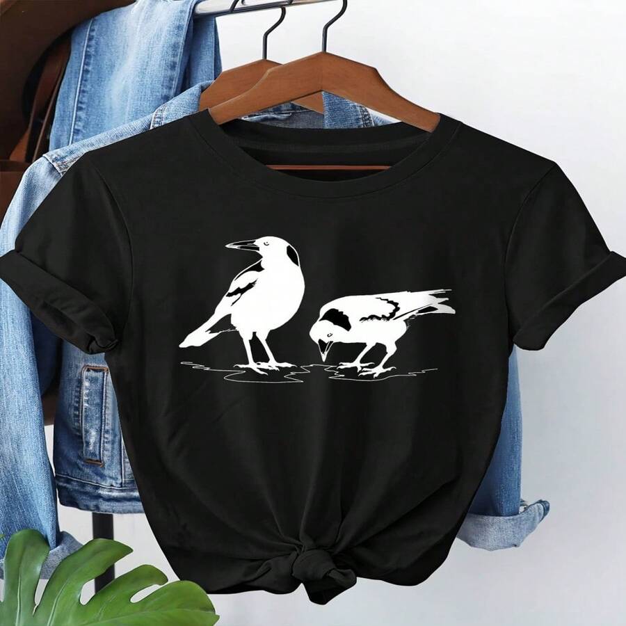 Plus Size Women's T-Shirt With Graphic Crow Silhouette Print, Short Sleeves And Round Neck, Casual Top For Summer And Spring, Women's Clothing S-XXXL - 黑色 - 查看 1