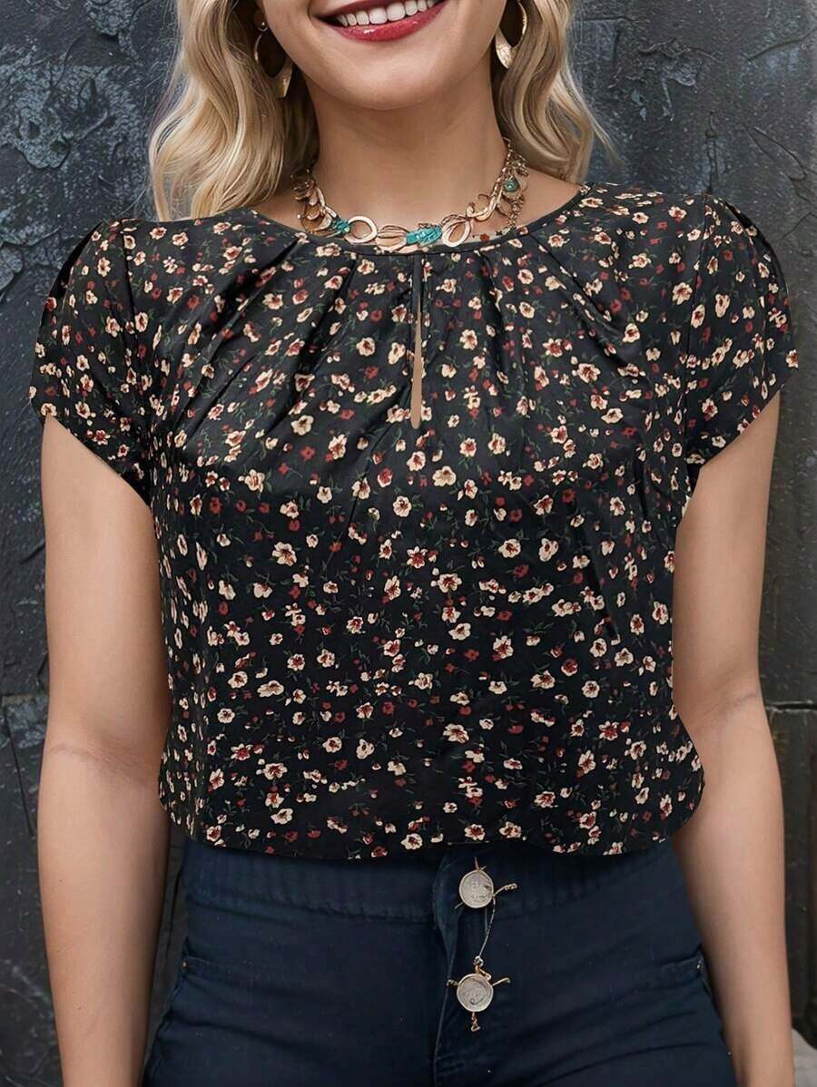 Camisa casual de mujer con cuello redondo y mangas cortas, estampado floral, estilo vacacional - Negro - Ver 1