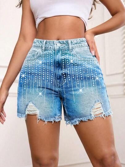 ALO FASHION Pantalones cortos vaqueros de pierna ancha para mujer con detalles de perlas y pedrería.