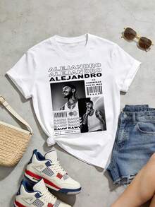 Camiseta de manga corta con cuello redondo suave y casual para mujer, el estampado gráfico de collage de Rauw Alejandro es ideal para atuendos diarios de primavera y verano. Negro. - Blanco - Ver 5