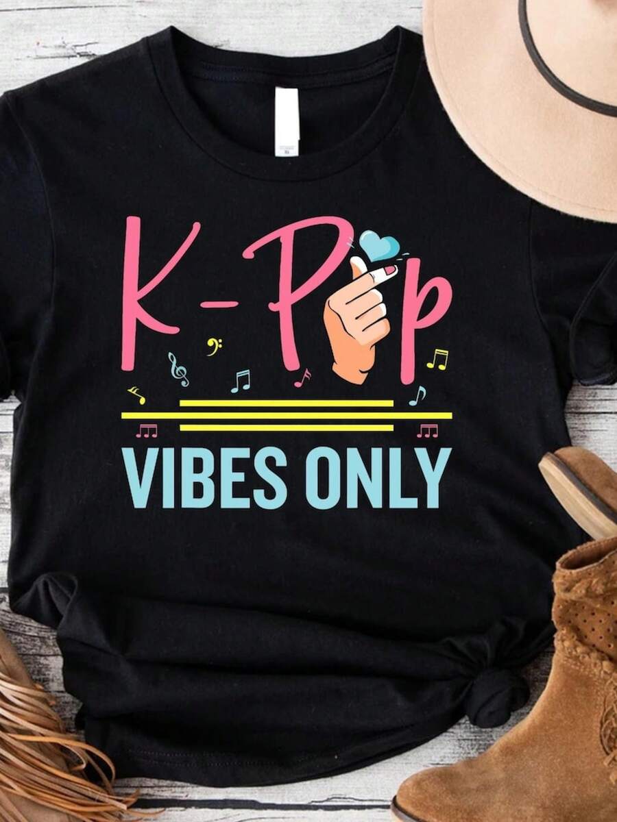 K-Pop Style T-Shirt: Gift For Korean Music Fans, Women's Blouses, Blouses, Casual Blouses For Women, Casual Tops For Women, Women's Tops, Tops, Unisex. - 黑色 - 查看 1