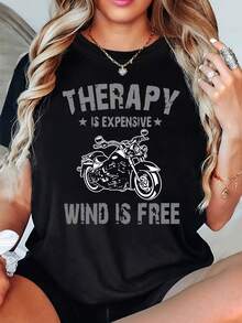 Women's T-shirt Camiseta de manga corta para mujer con cuello redondo, estampada con "Relax IS EXPENSIVE WIND IS FREE", ideal para salidas informales y como regalo de vacaciones, combinada con un estampado de motocicleta, transmitiendo un amor por la libertad y una actitud al aire libre, con un estilo audaz y asertivo. - Negro - Ver 1