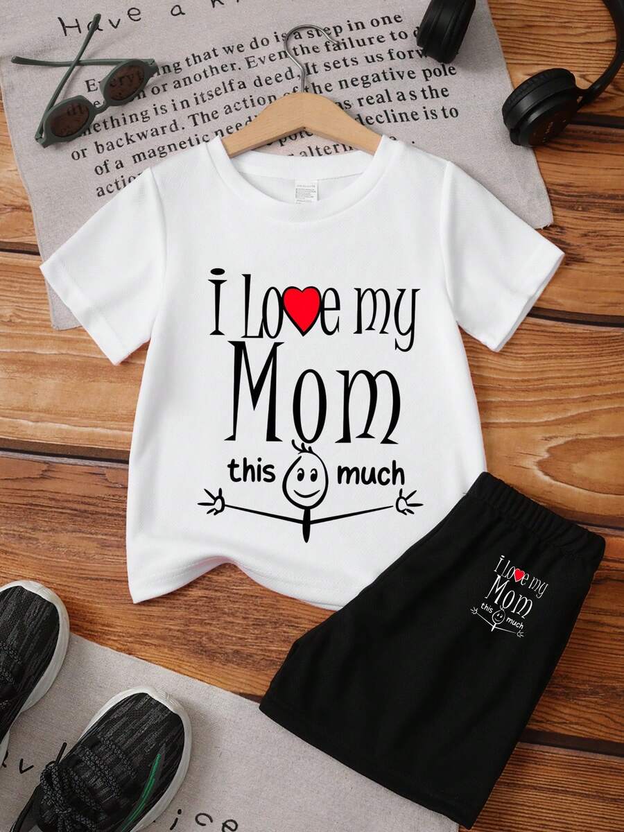 Nuevo Conjunto de 2 Piezas para Niño "MY Love Mom" con Camiseta y Pantalones Cortos para Uso Casual de Verano, Lindo Atuendo con Cuello Redondo y Pantalones Cortos, Perfecto para Fiestas de Vacaciones y Regalos del Día de la Madre, para Actividades al Aire Libre - Blanco - Ver 1