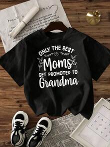 Camiseta de Mujer Casual con Cuello Redondo, Opciones en Blanco y Negro, Estampado Gráfico 'Solo las Mejores Mamás Son Promovidas a Abuela', Camisetas para Uso Diario, Tops de Verano, Camisetas Gráficas, Conjuntos de Verano, Camisetas Cortas para Mujer, Ropa Linda de Algodón Vintage para Mujer, Playera Holgada para Mujer - Negro - Ver 2