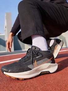 Nike Pegasus Trail 5 GORE-TEX 舒適百搭耐磨輕便 低筒跑步鞋 男款 - 黑色 - 查看 1