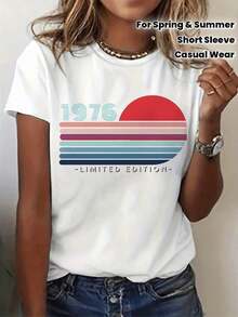 100% algodón.Una camiseta casual de manga corta con cuello redondo y un estampado gráfico que celebra un cumpleaños de 1976, perfecta para primavera y verano, diseñada para mujeres. - Blanco - Ver 1