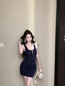 A French-Style Black Square-Neck Dress With A Defined Waist; The 2026 New Arrival Is A Luxurious Short Dress Perfect For Early Summer. - Navy Blue - View 1