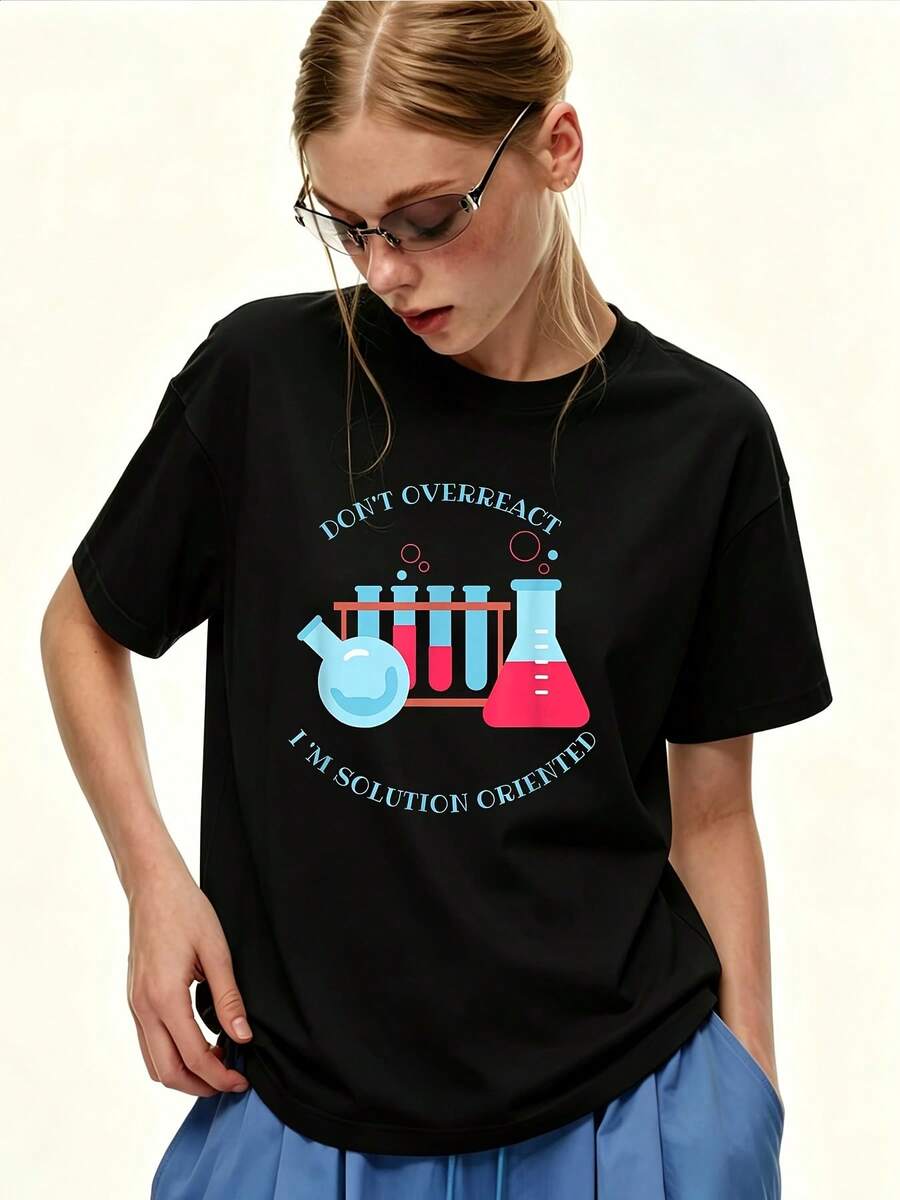 Camiseta de manga corta de gran tamaño para mujer - Estampado No reacciones en exceso, soy un solucionador de problemas, top holgado con cuello redondo, estilo casual, adecuada como regalo para el Día de la Madre, ropa de oficina y uso diario informal - Camiseta unisex de algodón holgada de manga corta y cuello redondo estilo vintage urbano. - Negro - Ver 1