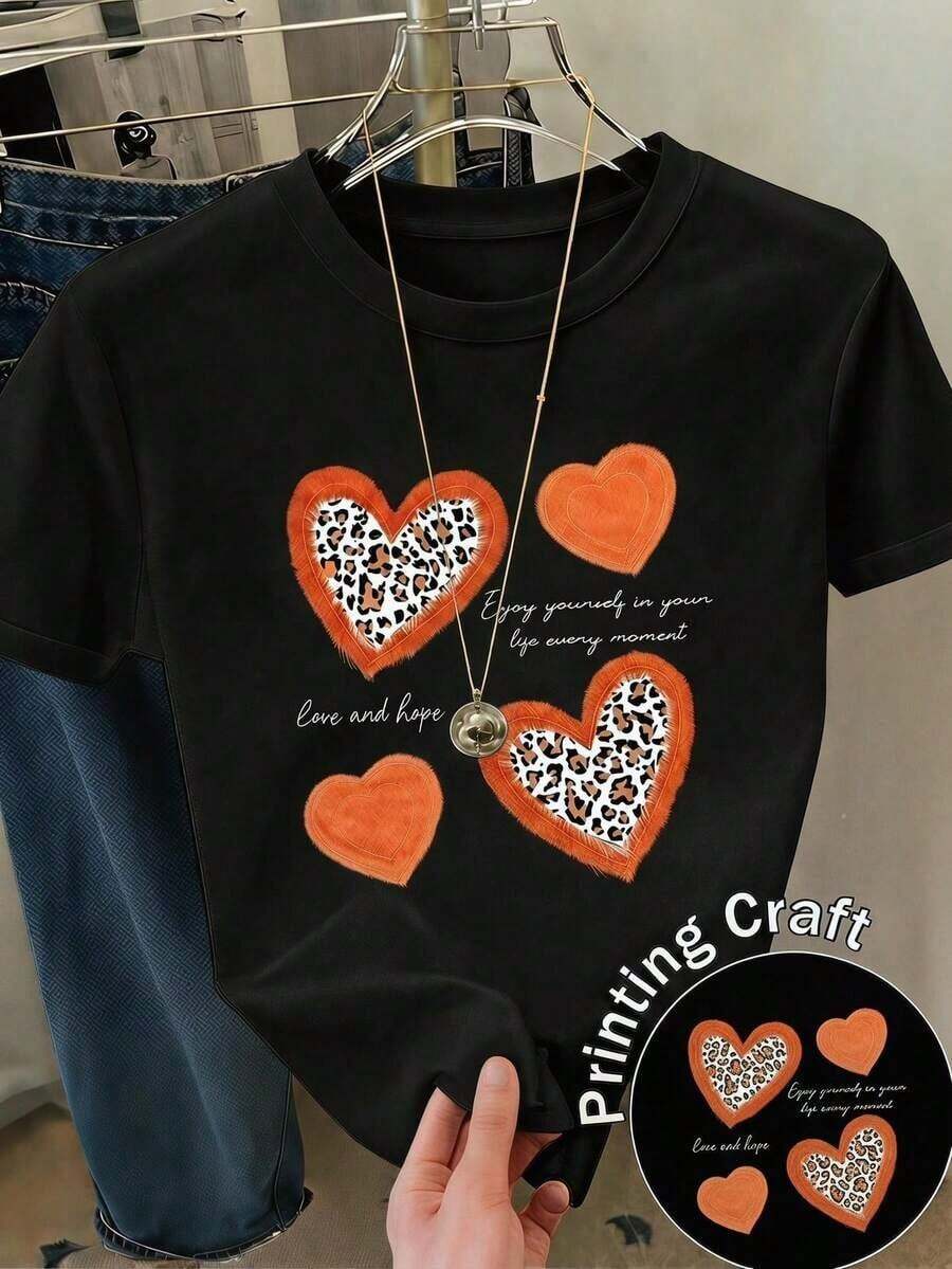 New Short-Sleeved, Crew-Neck T-Shirt For Women, Spring/Summer Design, With A Modern And Minimalist Floral Print That's Both Stylish And Breathable, Wicking Away Sweat. Direct Shipping From Our Local Warehouse. Couple's Style, Perfect For Wearing Together. - 紅色和黑色 - 查看 1