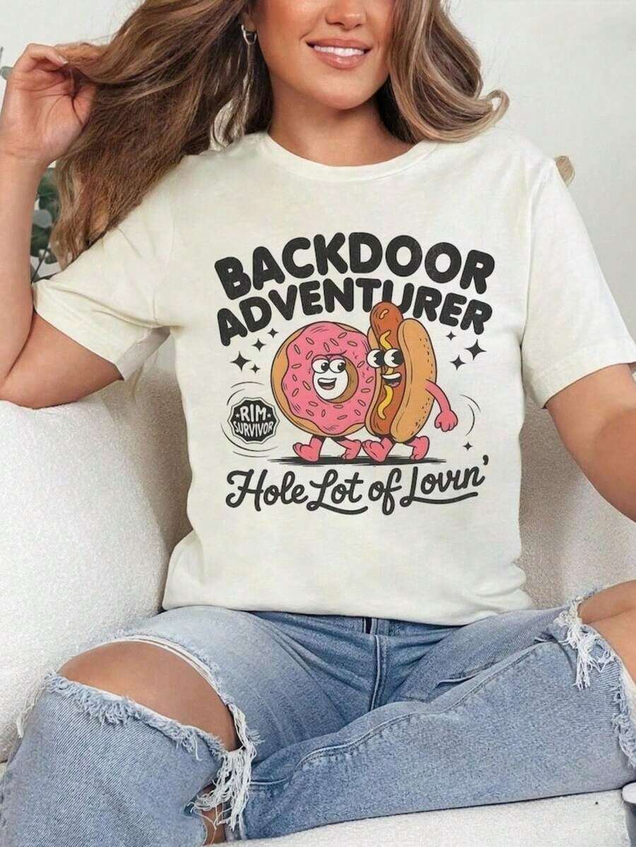 Camiseta de Algodón Estilo Vintage con Estampado de Eslóganes de Lisboa, Camiseta 'Backdoor Adventurer', Regalos de Broma con Humor para Adultos, Camisetas Inapropiadas para Hombres, Sudadera Divertida para Gays, Camiseta Sarcástica, Ideas para Bromas, Camisetas Casuales y Elegantes, Ropa Deportiva, 100% Algodón, Transpirable y Cómoda para el Verano y el Uso Diario. - Blanco - Ver 1