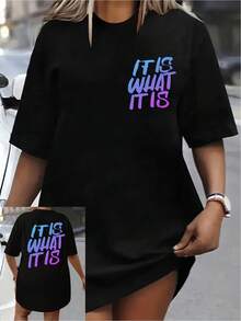 Talla Grande - Talla Grande - ES LO QUE ES Camiseta de Mujer de Talla Grande con Estampado Degradado, Camiseta Negra Oversize con Transición de Color de Azul a Rosa, Estilo Urbano Casual y Moderno, Un Must para los Amantes de la Moda, Ropa de Vacaciones, Moda de Temporada, Diseño Divertido - Negro - Ver 6