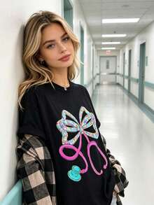Camiseta de Enfermera con Estampado Floral Preppy y Lazo, Camisetas de Enfermera RN, Camisetas con Diseño de Enfermera, Blusas Florales Preppy para Enfermeras.Transpirable y cómoda. - Negro - Ver 3