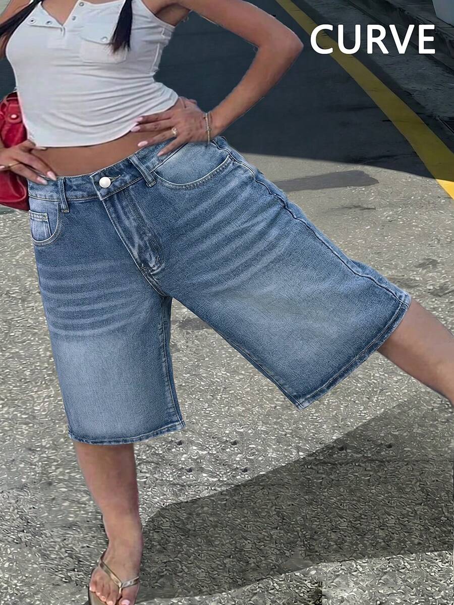 Plus Size Bermuda Shorts With Light Wash, Straight Leg Design With Pockets And Zipper, Stylish Look Casual Summer - Medium Wash - View 1