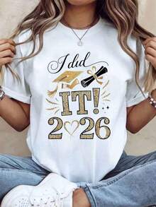 Women's "I Did It 2026" Graduation T-Shirt, Gold Glitter Design, Cap And Diploma, Graphic Tee, Graduation Gift For Her, College Graduation Celebration Outfit, 220g - Urban Vintage Style, Unisex Cotton T-Shirt, Short Sleeve, Crew Neck, 100% Cotton - 白色 - 查看 7