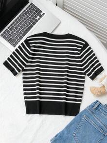 Blusa de punto de cuello redondo de manga corta con rayas ajustada, estilo coreano, sexy y casual para el verano - Blanco y Negro - Ver 7