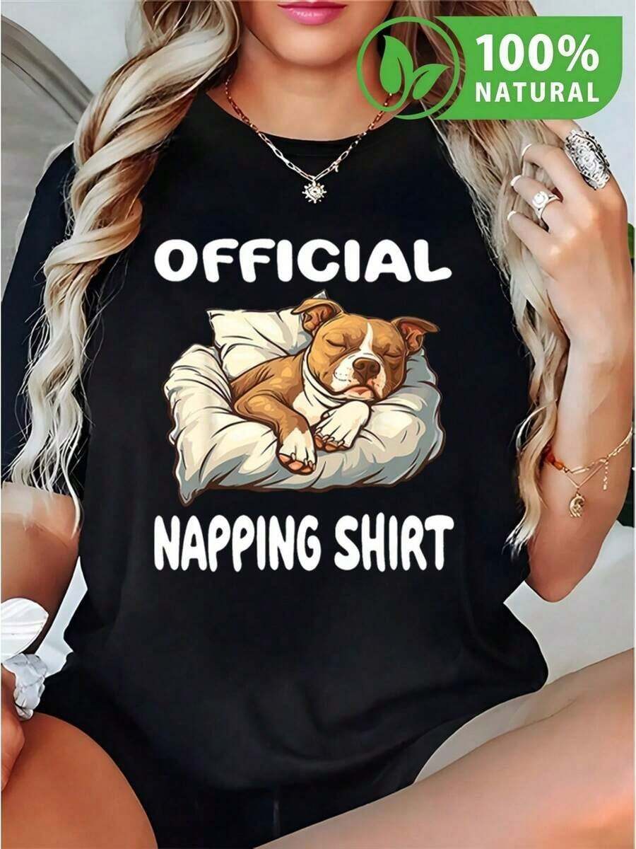 Camiseta exclusiva estilo urbano con diseño de perro dormido, en México para amantes de los perros y la moda casual. Ideal para el confort diario y destacar con un toque divertido y original. camiseta de descanso oficial para mujer, hecha de algodón suave y duradero. - Negro - Ver 1