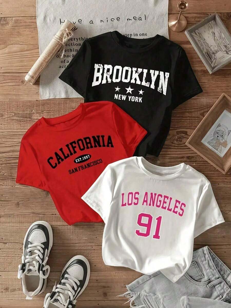 Camiseta de mujer a 3 con estampado de Brooklyn, Nueva York, California - Camiseta casual de manga corta y cuello redondo para verano, con el estampado de Brooklyn, lavable a máquina, adecuada para usar en capas en primavera, verano y otoño con atuendos casuales. - Blanco - Ver 1