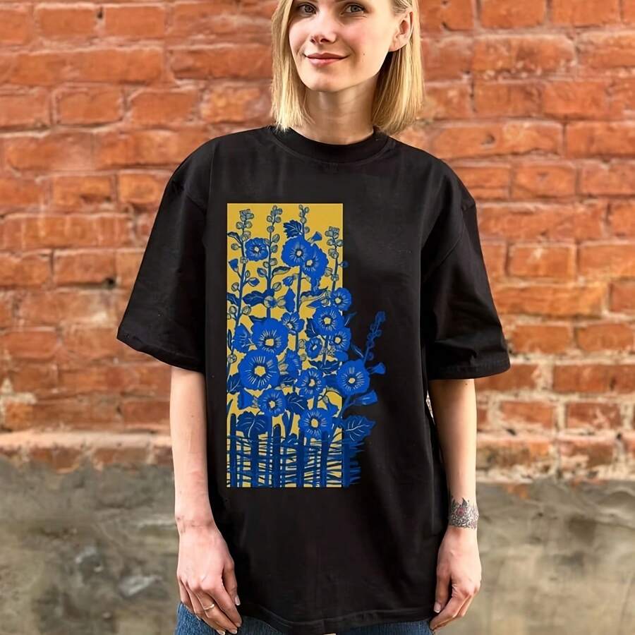 Wo hirt, Flowers Tee, Ukraine Clothes, Personalised Gift, Graphic Tee, Oversize Clog, Vintage Blouse, Unique Gift220g heavyweight 100% cotton T-shirt. Butterfly print. Unisex sizing. Round neck inspirational T-shirt. Cute and beautiful Y2K-inspired summer top, perfect for the outdoors, home, work, or street wear. Casual, loose-fitting everyday T-shirt. - Negro - Ver 1
