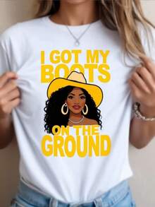 Camiseta Casual de Mujer Blanca de Corte Relajado con Gráfico de Botas "I Got My Boots On The Ground" - Manga Corta, Cuello Redondo, Blusa Básica para Uso Diario, Lavable a Máquina - Blanco - Ver 1