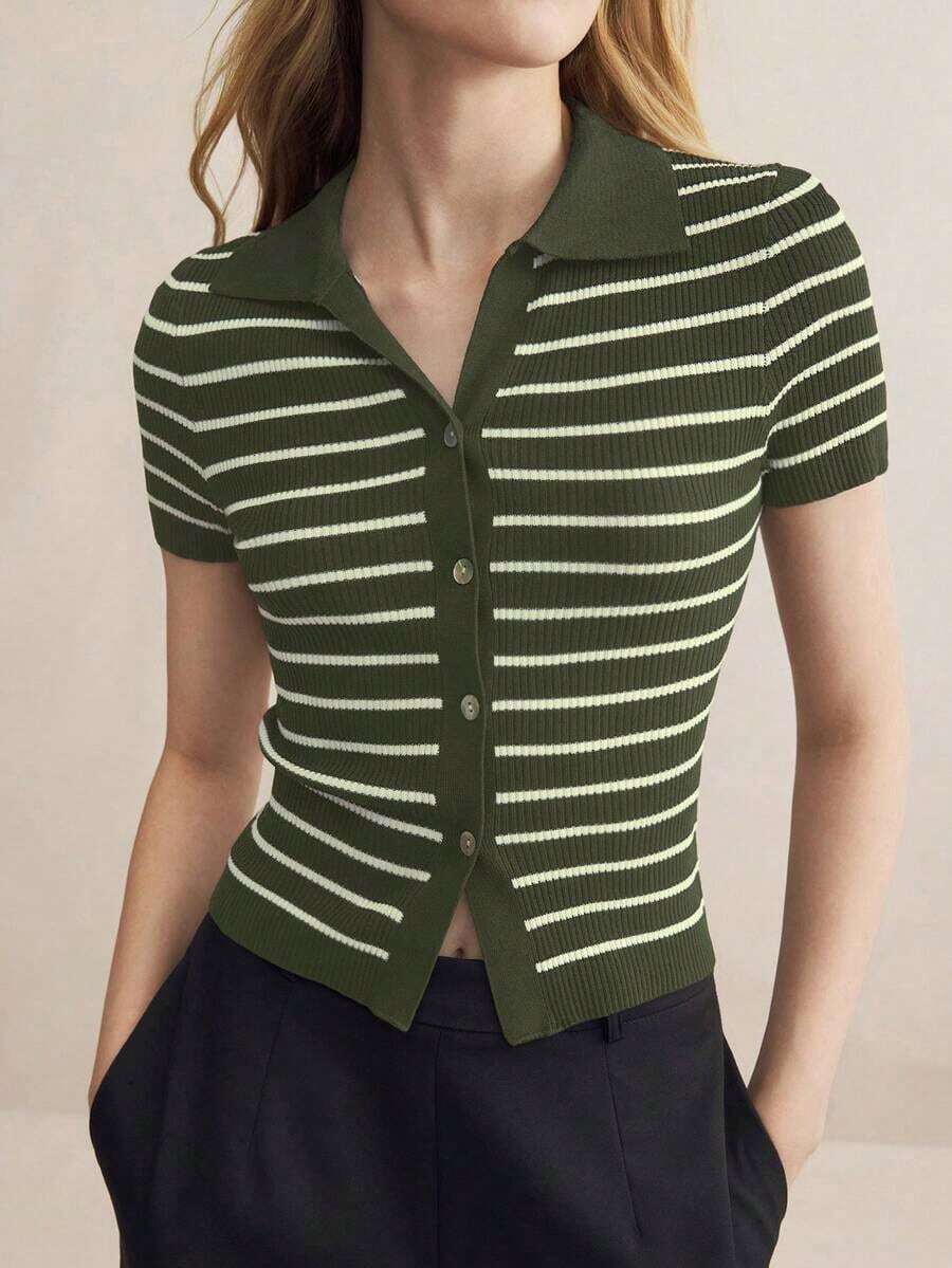 Suéter de punto con cuello vuelto, botones y rayas para mujer, prenda de punto superior para uso urbano, atuendo casual de negocios, ropa elegante para mujer - Verde militar - Ver 1