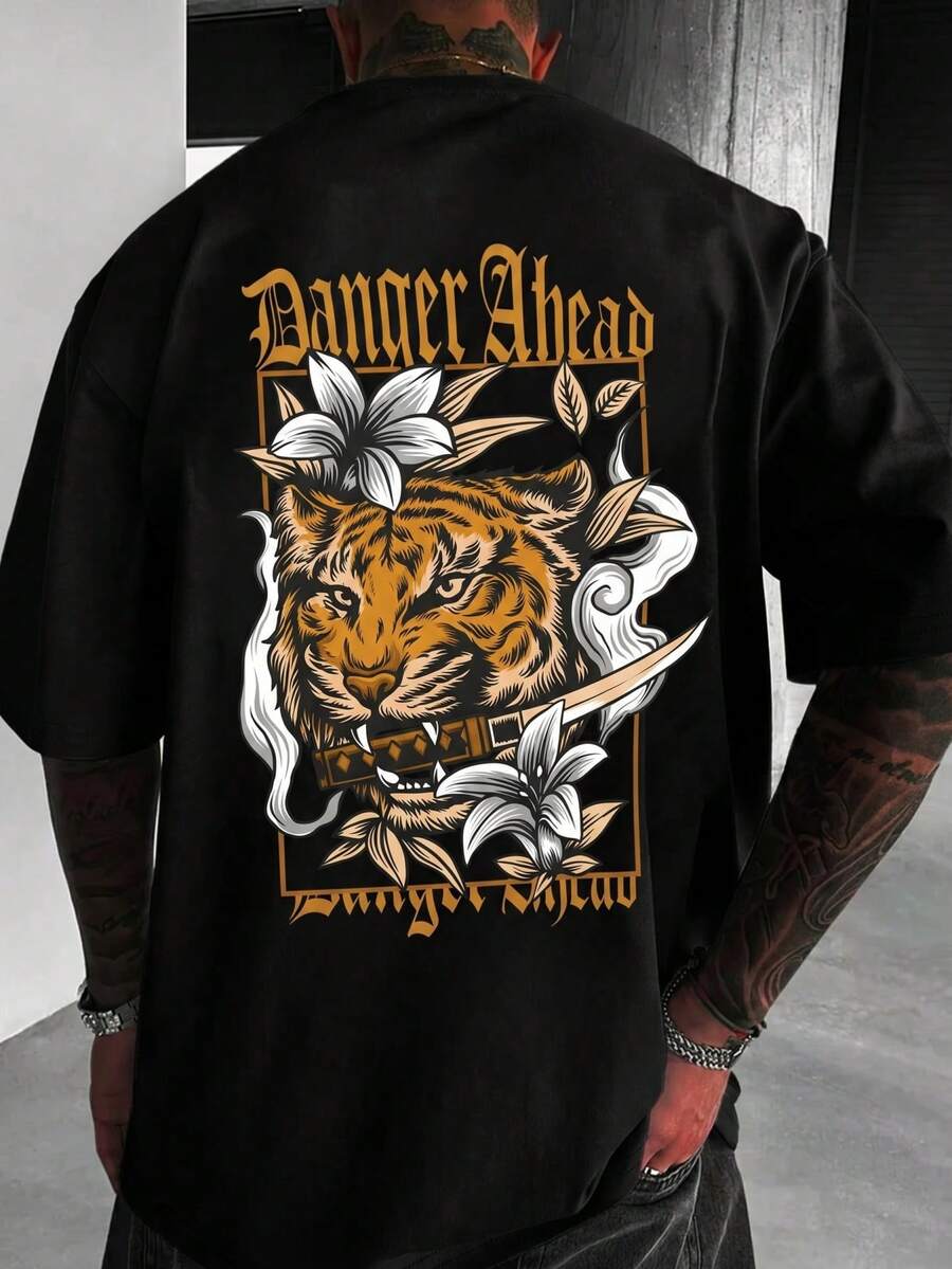 Fractyr 男士寬鬆版型 T-Shirt,「Danger Ahead」虎紋花卉刺青風格圖案印花上衣,哥德風街頭休閒上衣,柔軟短袖圓領衫,適合都市風格 - 黑色 - 查看 1