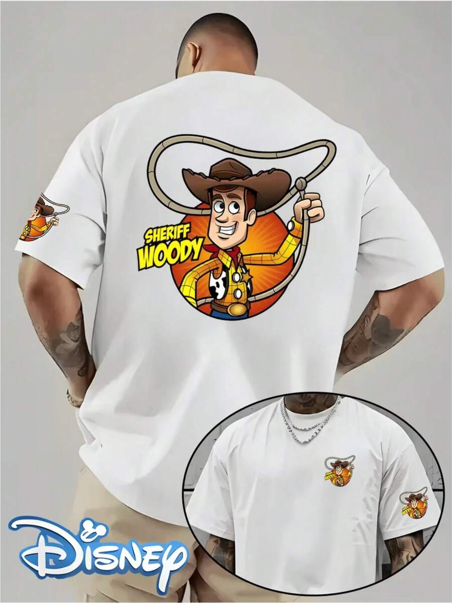 Disney Toy Story Sheriff Woody Cowboy Lasso Sunbeams Graphic T-Shirt, Vibrant Sheriff Woody Cartoon Character With Sheriff Woody Lettering Back Print, Short-Sleeved T-Shirt, White Timeless Crew Neck Casual Top, Matching Mini Woody Pattern Chest And Sleeve Two-Sided Print Detail, Soft Skin-Friendly Breathable High-Quality Cotton Fabric, Reinforced Seams For Durable Long-Term Daily Use, Casual Everyday Streetwear, Vacation Daily Outfit, Suitable Clothing For Young Adults And Western Fans, Iconic Disney Toy Story Cartoon Character-Centered Design, Bold Western Visual Style Suitable For Everyday Scenarios, Casual Meetings, Leisure Events And Comfortable Everyday Wear Design - 白色 - 查看 1
