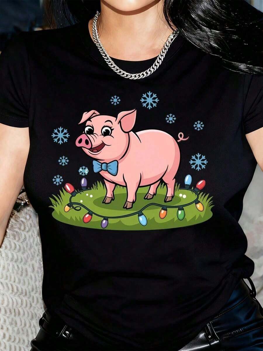 Camiseta Gráfica de Cerdo Rojo para Mujer ModernoWomen - Diseño de Cara de Cerdo Adorable y Animal del Año con Corazones y Confeti - 100% Casual y Cómoda, Ideal para Fiestas de Nochevieja, Día de San Valentín y Atuendos Informales - Ropa Divertida para Amantes de los Cerdos con Patrón Geométrico, Lavable a Máquina, Uso en Todas las Estaciones, Diseño Festivo de Cerdos y Globos, Corte Relajado para Comodidad Todo el Año, Blusas y Tops para Mujer, Camisetas para Mujer, Blusas y Tops para Mujer, Camisas para Mujer, Navidad, Camisetas para Mujer, Ropa Casual - Negro - Ver 1
