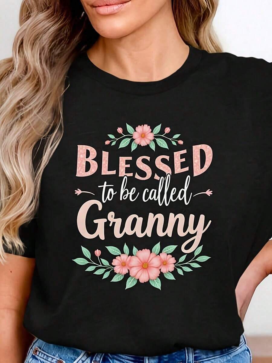 Camiseta Casual "B-Lessed To Be C-Alled Granny", Camiseta de Regalo para Abuela, Camiseta Floral para Abuela, Camiseta Linda de Regalo para Nana, Camiseta de Cumpleaños para Abuela, Camiseta de Amor Familiar. Camiseta de una pieza de manga corta con cuello barco y color sólido para mujer, adecuada para el verano, se combina con camisas estampadas, blusas de mujer y camisetas estampadas de manga corta. Ropa de MujerModa - Negro 1 - Ver 1